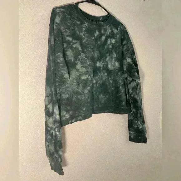 Royce Brand Womens Size Large Blue and White Water Colored Crew Neck Pullover - Picture 4 of 7